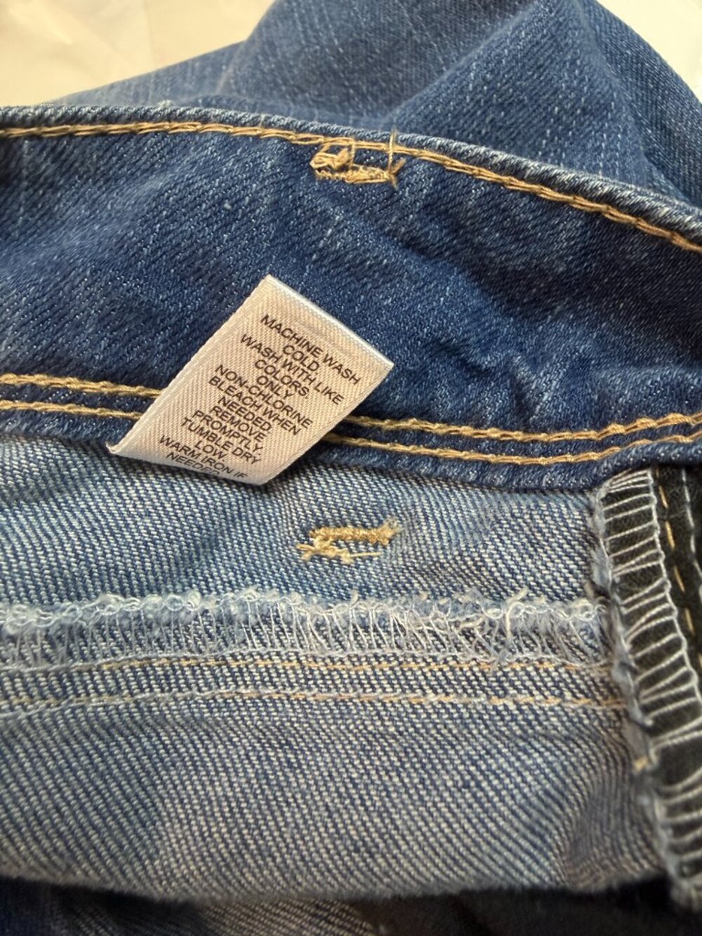 NWT  Denim Cropped Jeans Size 16 Raw Hem Frayed Detail Stretch Mid Rise plus - Picture 7 of 7